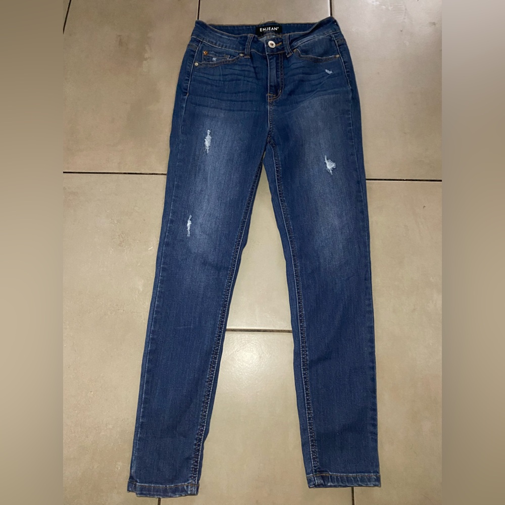 Women’s Blue Distressed Slim Jeans Size 5